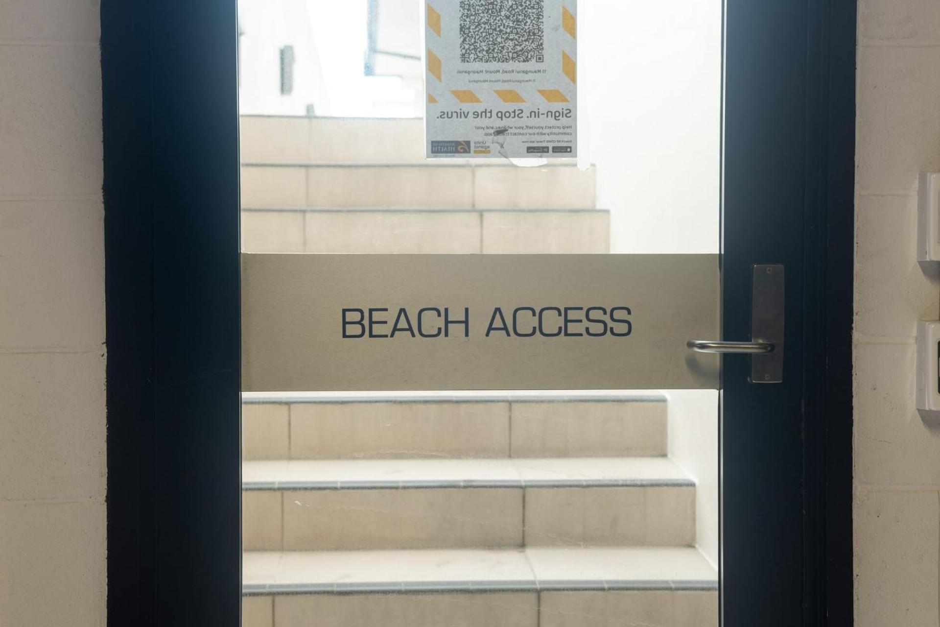 Marvelous Downtown Apartment Moments From Main Beach With Heated Pool, Gym And Parking Mount Maunganui Exterior photo